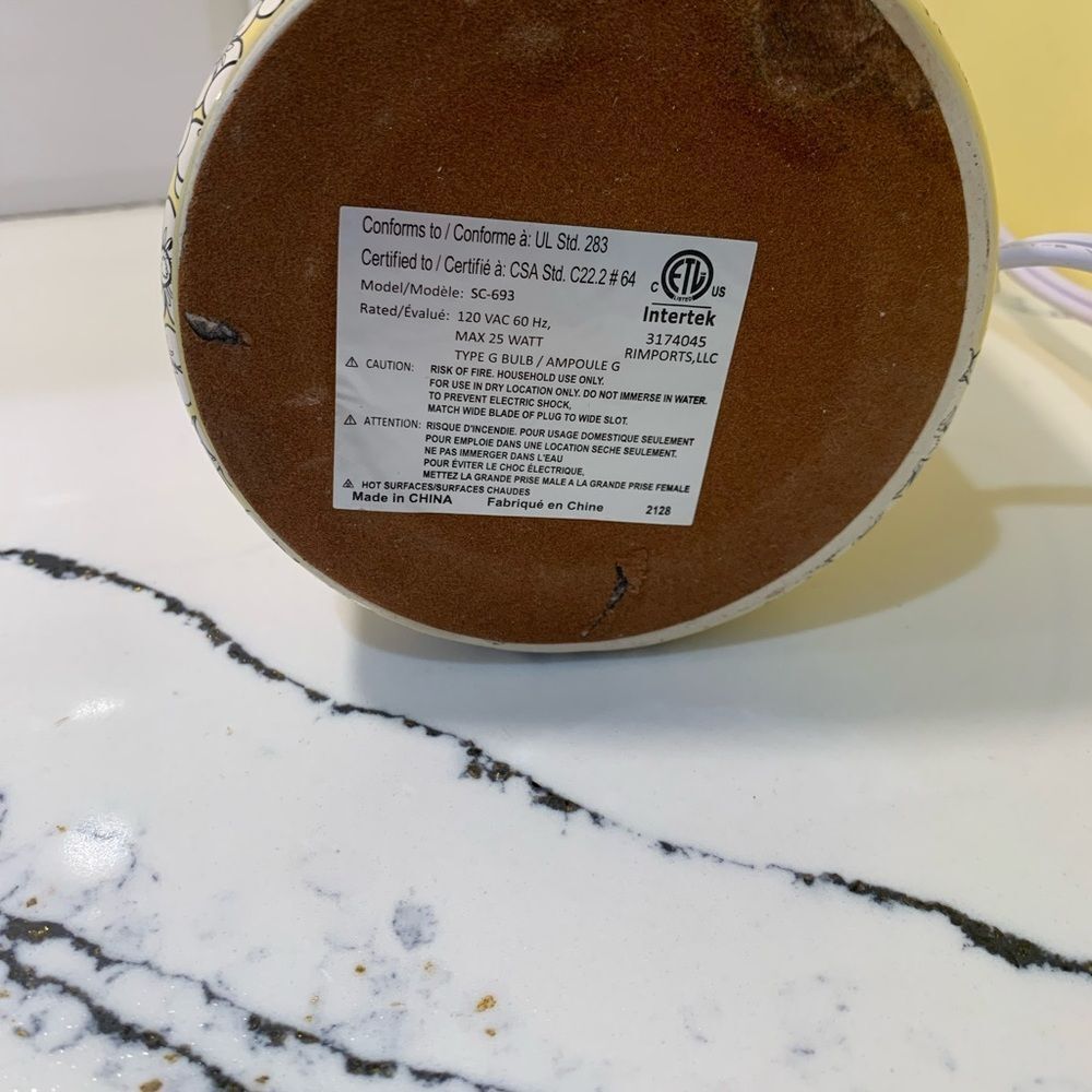 Yellow Ceramic light  with Floral Design - Picture 7 of 8